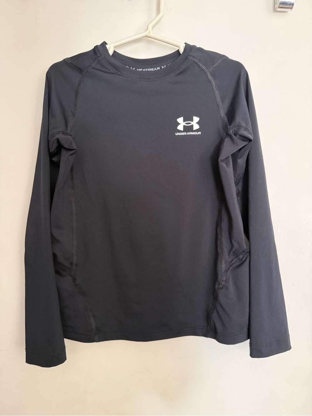 EUC Kids Under Armour Heatgear Compression Black Long Sleeve Shirt Size YS